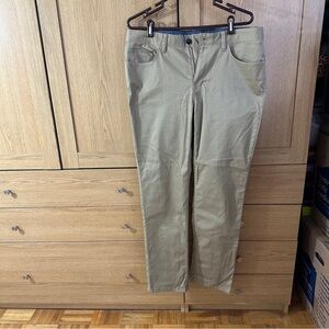 Men’s Perry Ellis Chino Pants